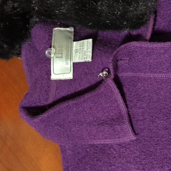Size medium ladies boiled wool jacket by Lisa International with faux fur collar - Picture 5 of 7